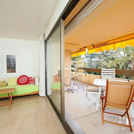 Appartement Chateau De La Pinede Juan-les-Pins